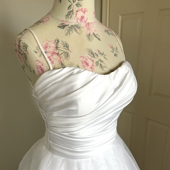 Disney Fairytale Wedding Dress - Picture 8 of 16